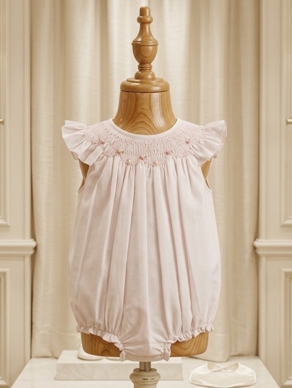 Petit Ami Pink Smocked Bubble Romper Set w/ Bonnet NB & 3M NWT